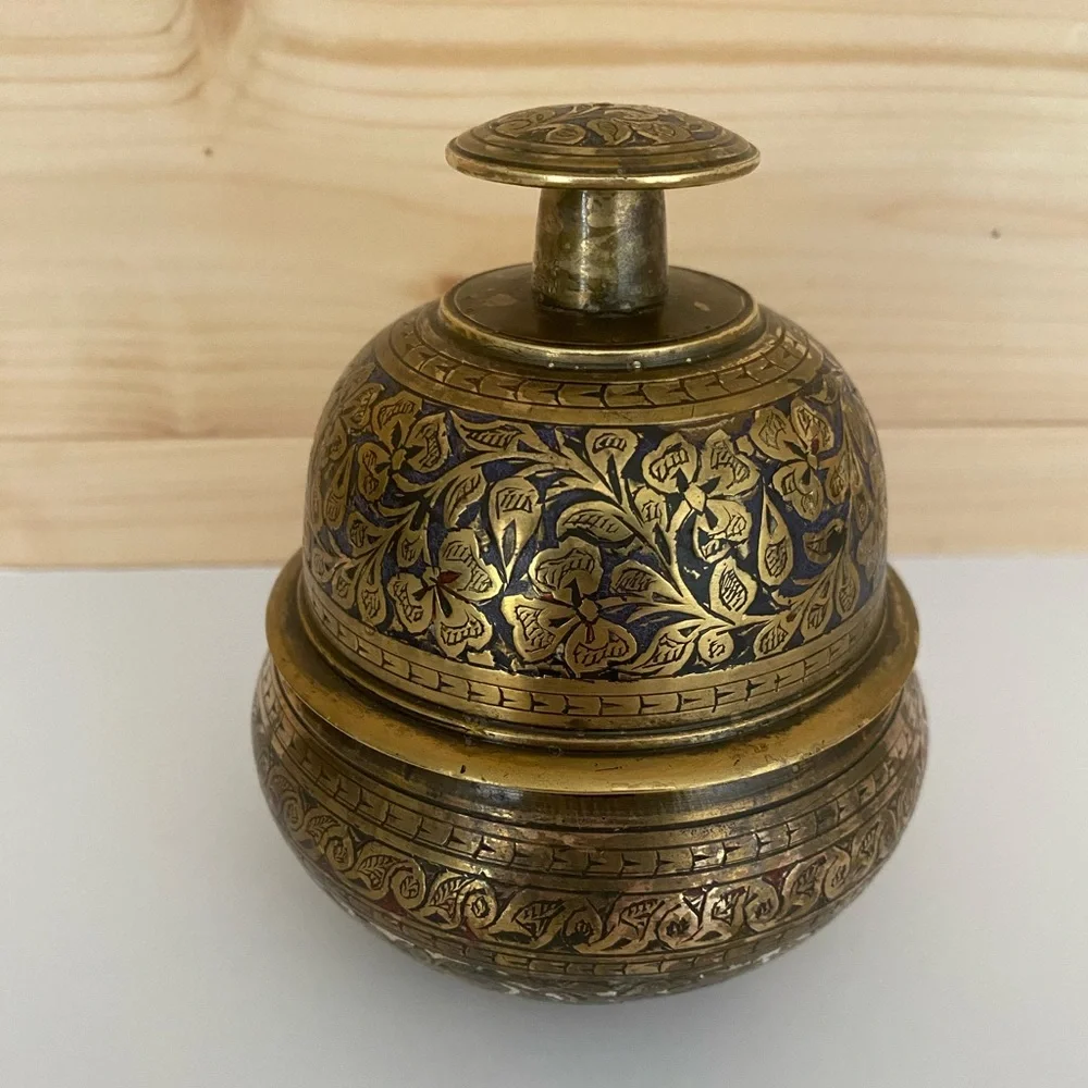 SOLD Vintage Elephant Claw Temple Bell & Stand Brass Floral Shamrock Boho Spirit - Picture 3 of 11